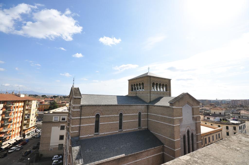 Penthouse With View Appartement Rome Buitenkant foto