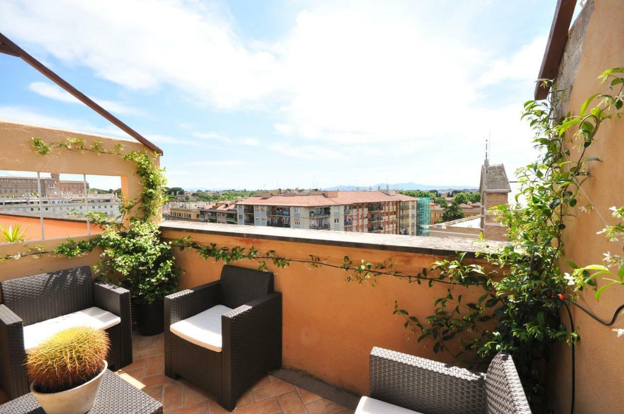 Penthouse With View Appartement Rome Buitenkant foto